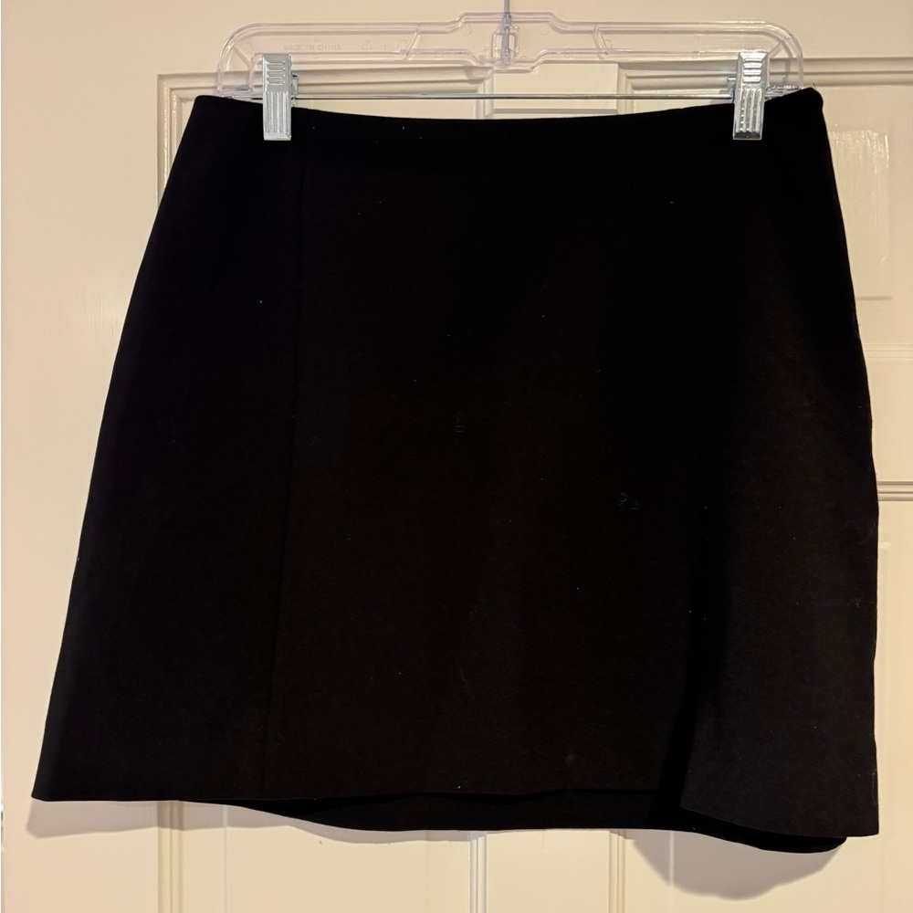 & Other Stories Elegant Black Mini Skirt